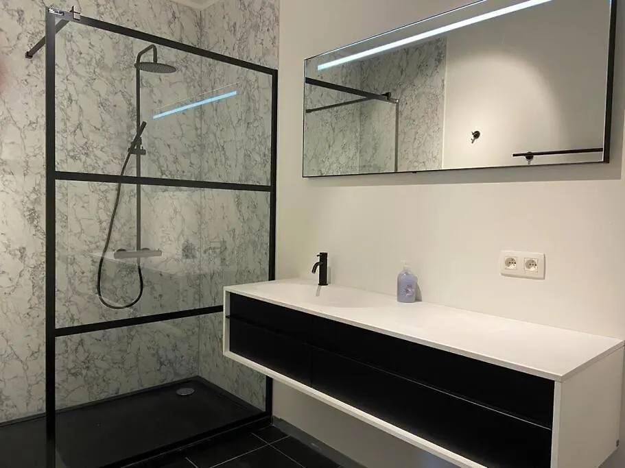 Uniek Appartement - Mooiste En Hoogste Uitzicht Op Antwerpen! - Incl Gratis Parking Appartamento