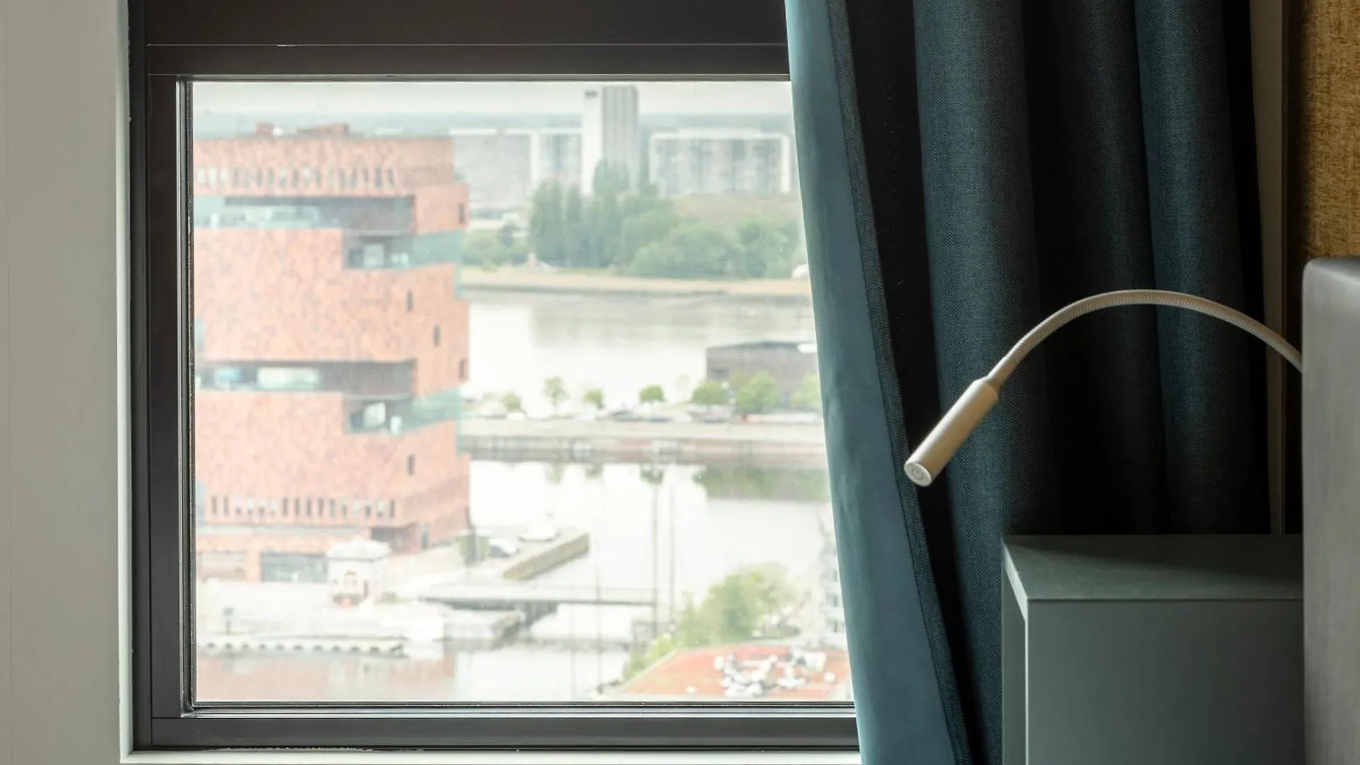 Uniek Appartement - Mooiste En Hoogste Uitzicht Op Antwerpen! - Incl Gratis Parking Belgium