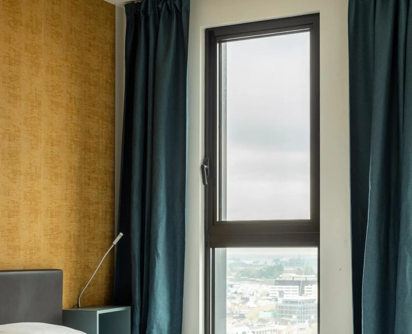Uniek Appartement - Mooiste En Hoogste Uitzicht Op Antwerpen! - Incl Gratis Parking 0*, Anversa Belgio